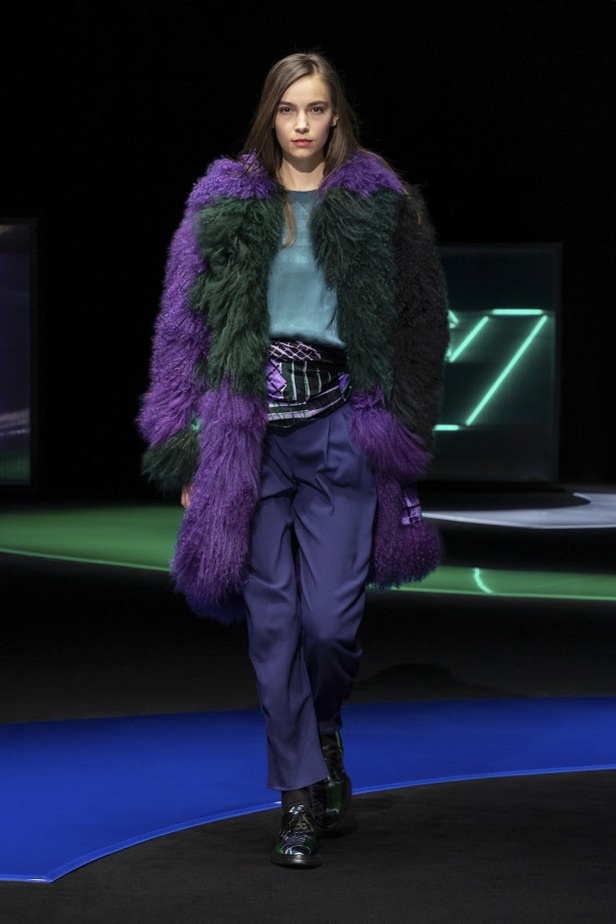 عرض أزياء  Emporio Armani لخريف وشتاء 2021-2022