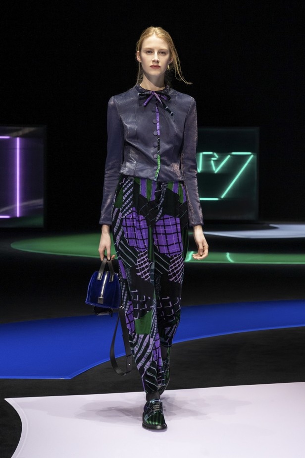 عرض أزياء  Emporio Armani لخريف وشتاء 2021-2022