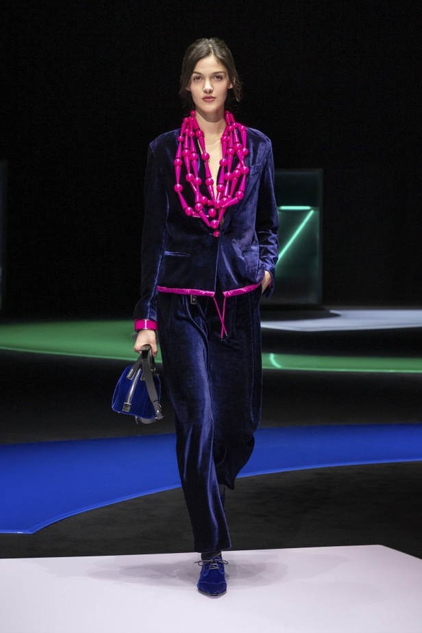 عرض أزياء  Emporio Armani لخريف وشتاء 2021-2022