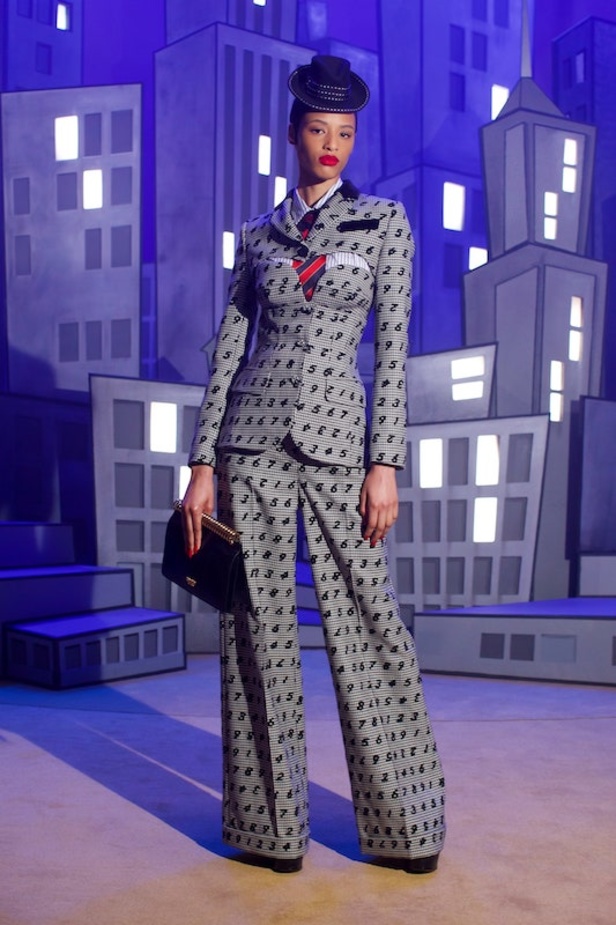 مجموعة Moschino لخريف وشتاء 2021