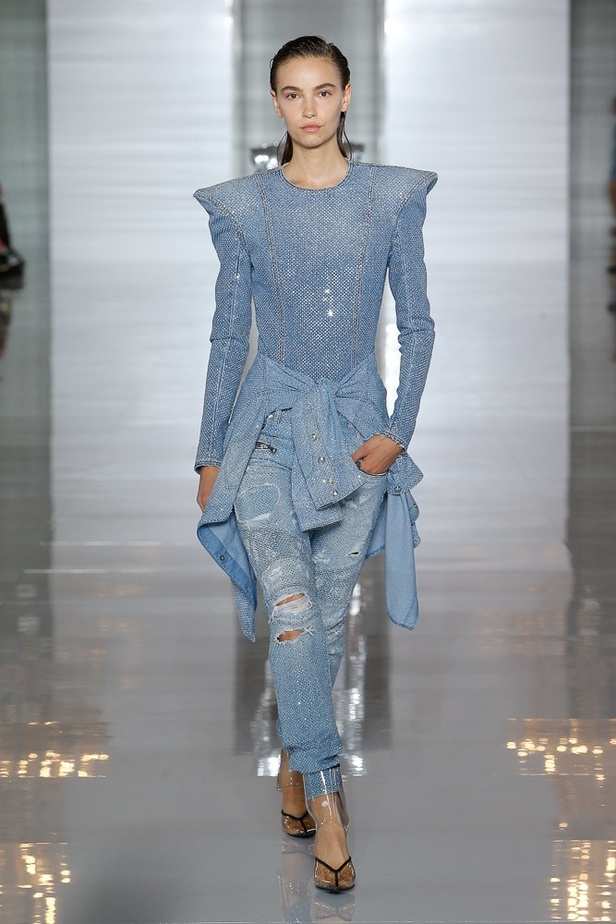 عرض أزياء Balmain لربيع وصيف 2019