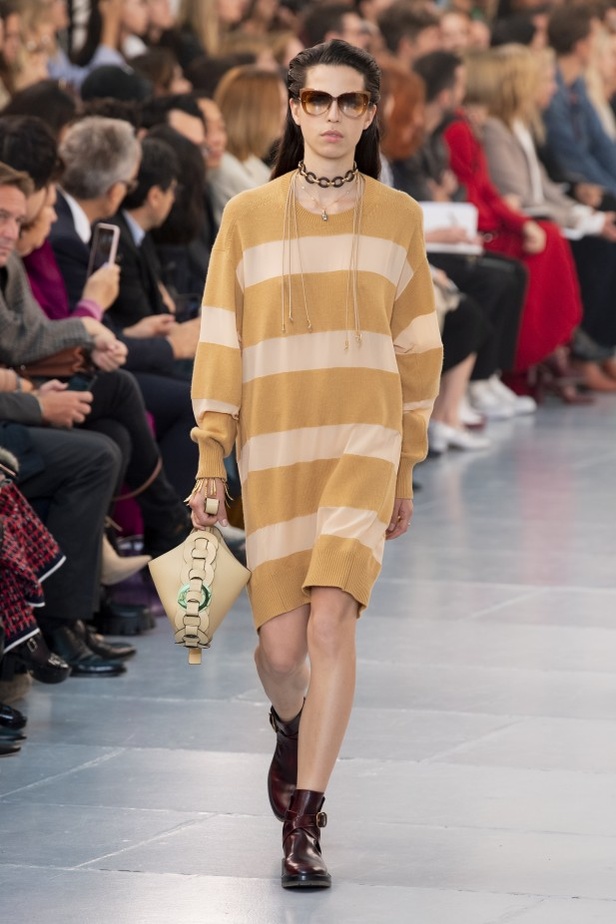 اسبوع الموضة في باريس 2019 ازياء CHLOE الجاهزة لربيع وصيف 2020