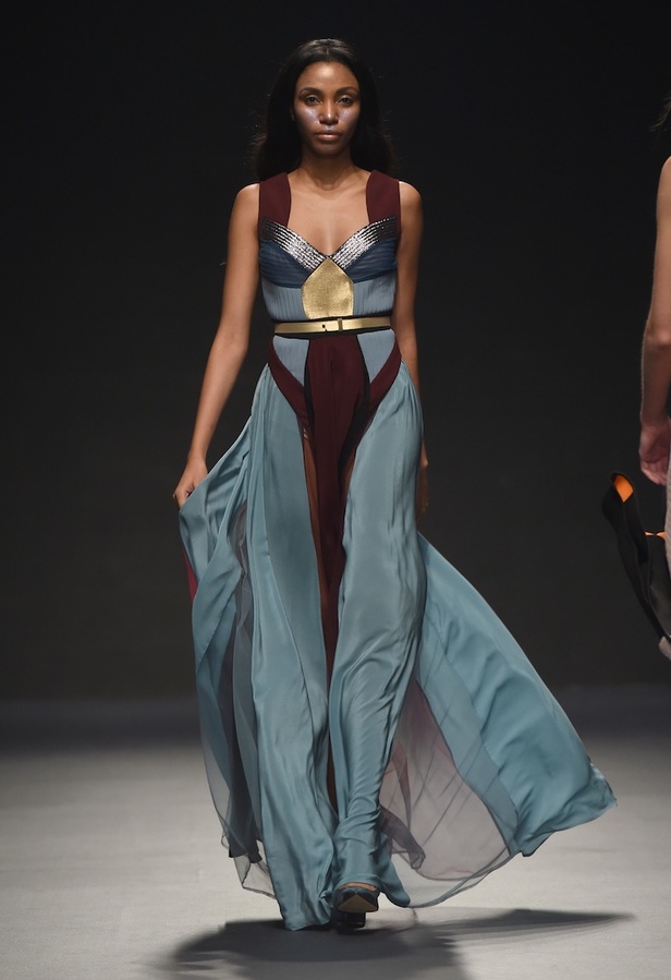 أبرز عروض ازياء فاشن فوروورد في دبي لعام 2017