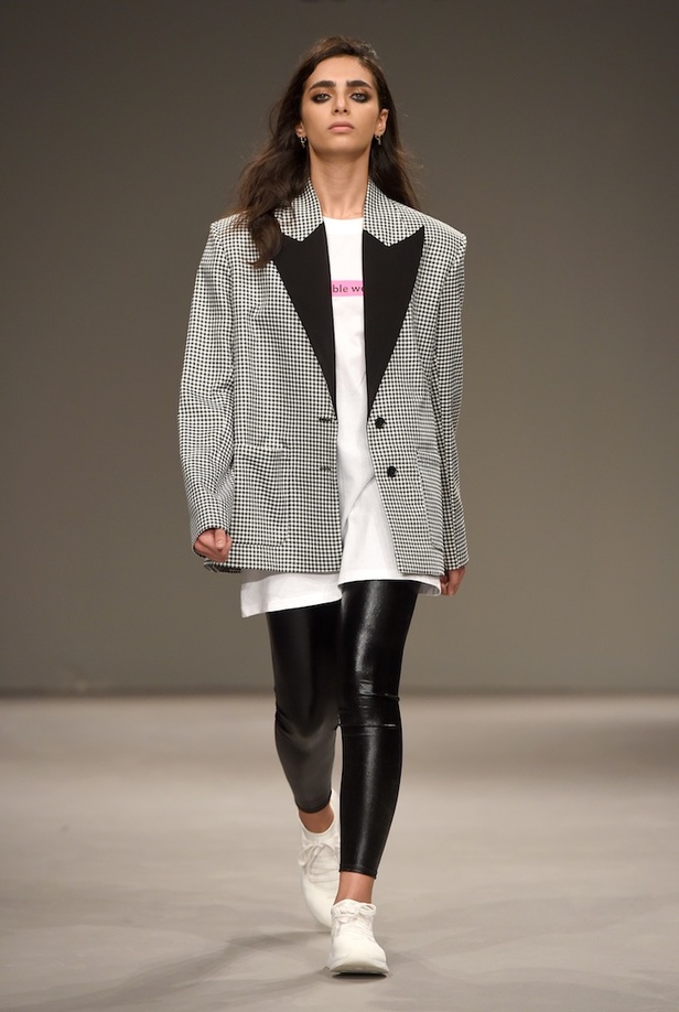 أبرز عروض ازياء فاشن فوروورد في دبي لعام 2017