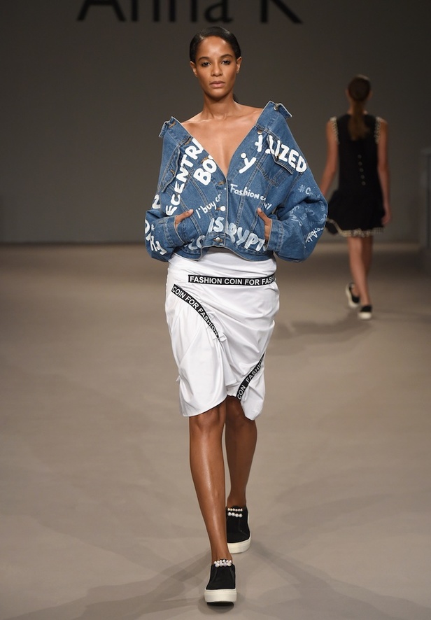 أبرز عروض أزياء "فاشن فوروود" في دبي لعام 2017