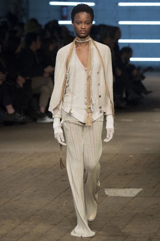 عرض أزياء دار ميسوني لخريف وشتاء 2016-2017