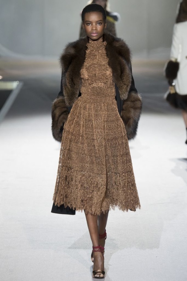 عرض ارمانو سيرفينيو لخريف وشتاء 2016-2017