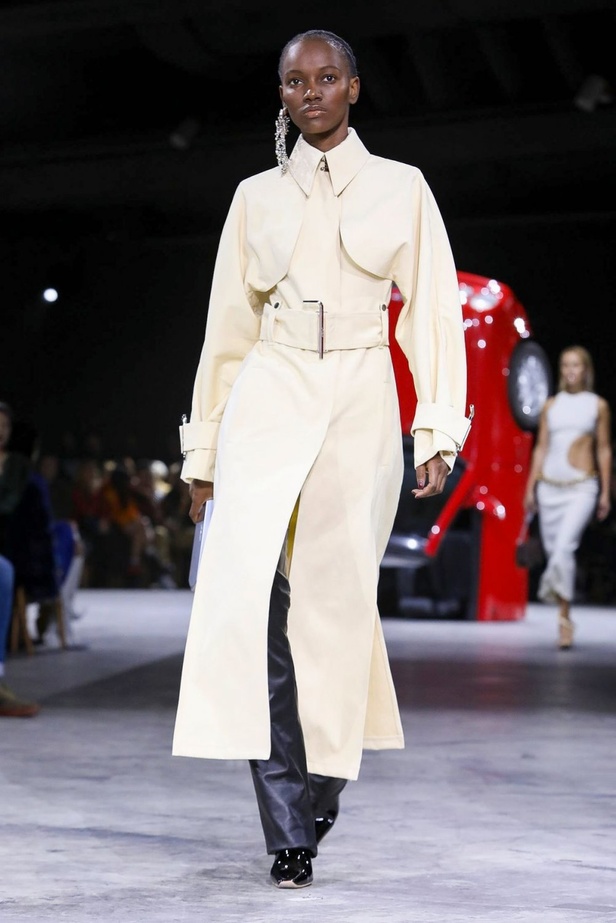 مجموعة Off White لموسم خريف وشتاء 2020-2021