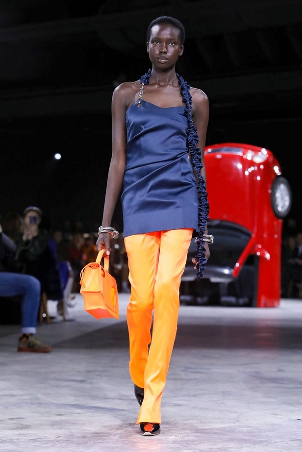 مجموعة Off White لموسم خريف وشتاء 2020-2021