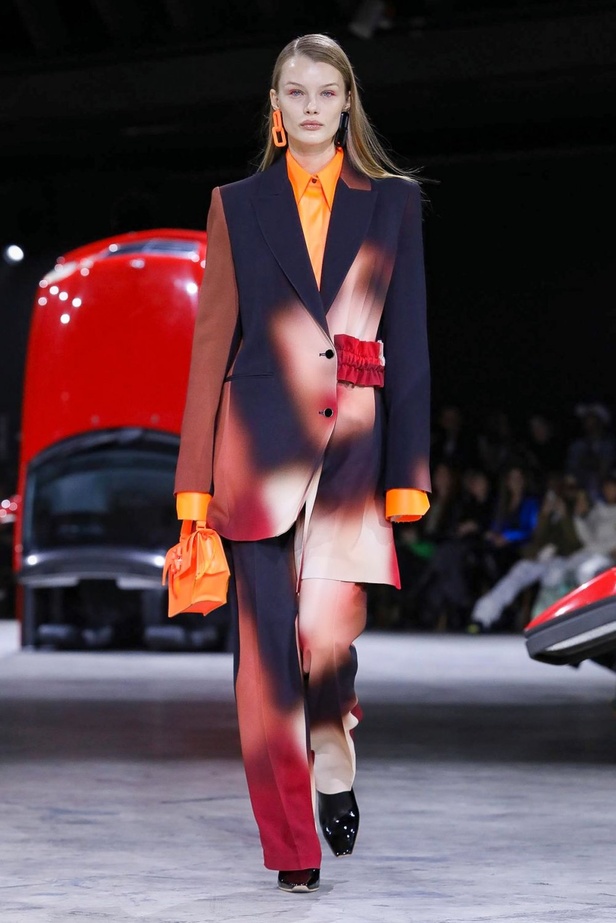 مجموعة Off White لموسم خريف وشتاء 2020-2021