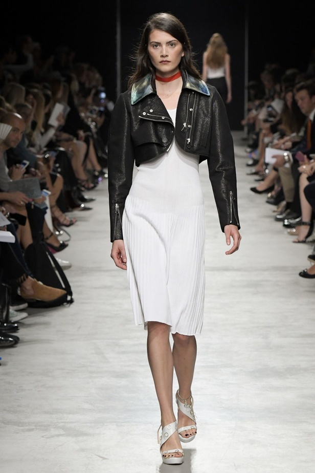 مجموعة Guy Laroche لربيع وصيف 2017