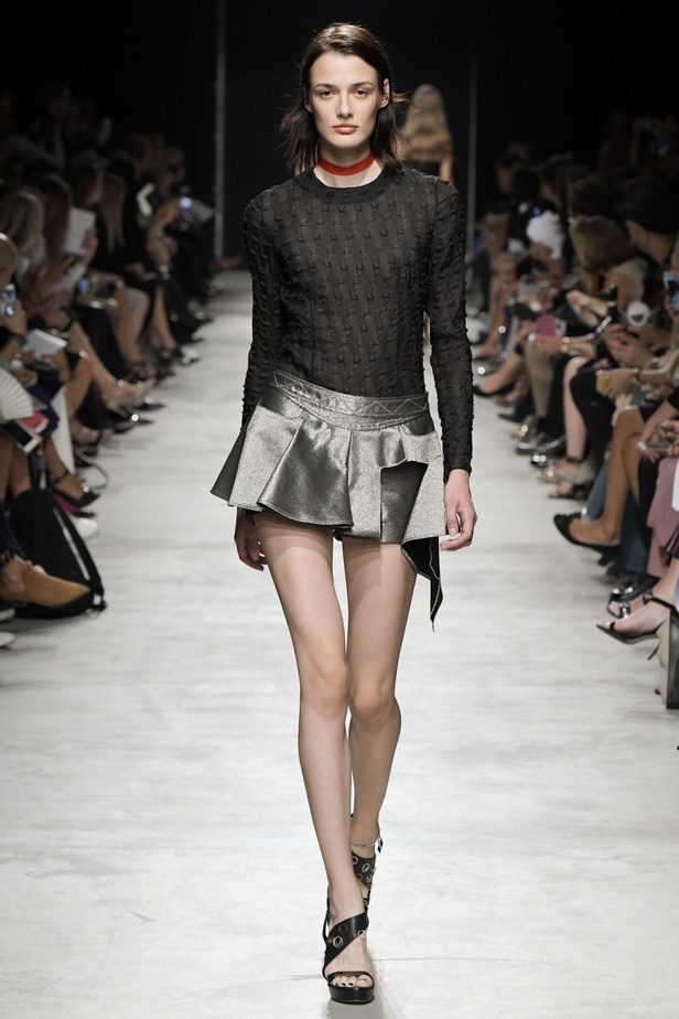 مجموعة Guy Laroche لربيع وصيف 2017