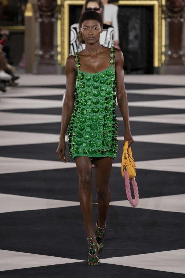 اسبوع الموضة في باريس 2019 ازياء BALMAIN الجاهزة لربيع وصيف 2020