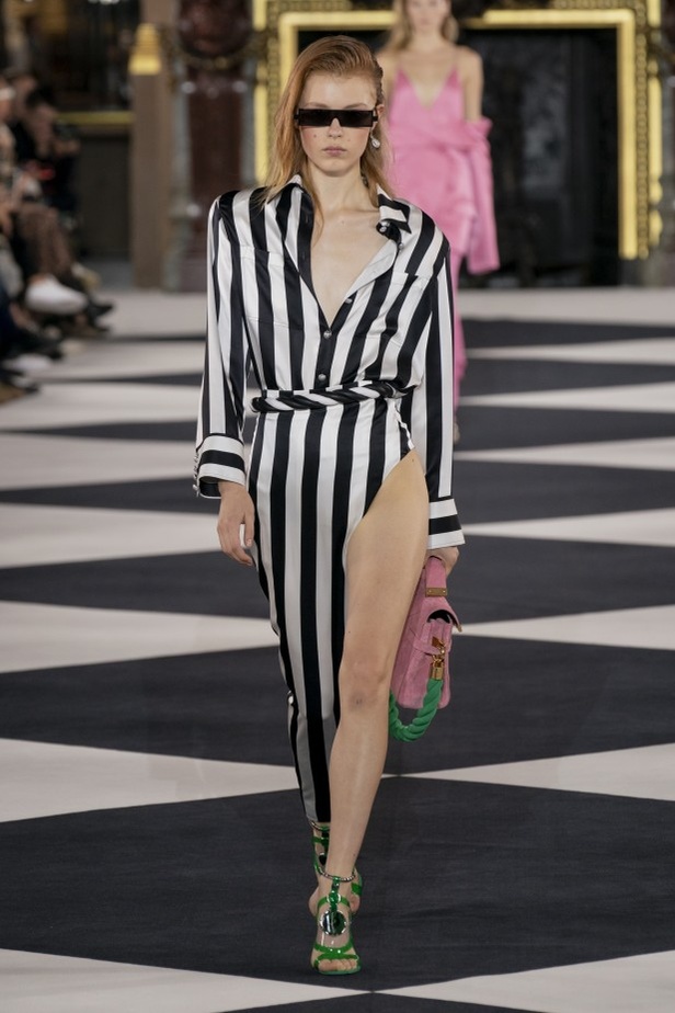 اسبوع الموضة في باريس 2019 ازياء BALMAIN الجاهزة لربيع وصيف 2020