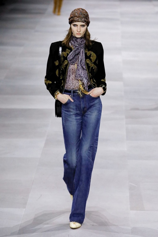 اسبوع الموضة في باريس 2019 أزياء  CELINE الفاخرة لربيع وصيف 2020