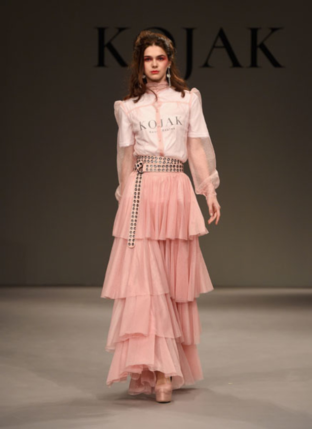 "فاشن فوروورد" يختتم فعالياته بتميّز وتألق أبرز المصممين