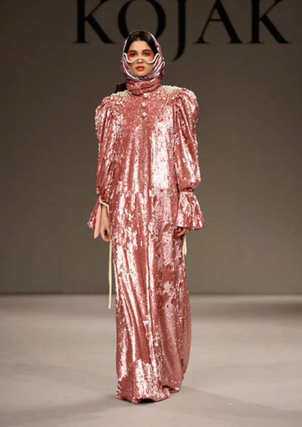 "فاشن فوروورد" يختتم فعالياته بتميّز وتألق أبرز المصممين