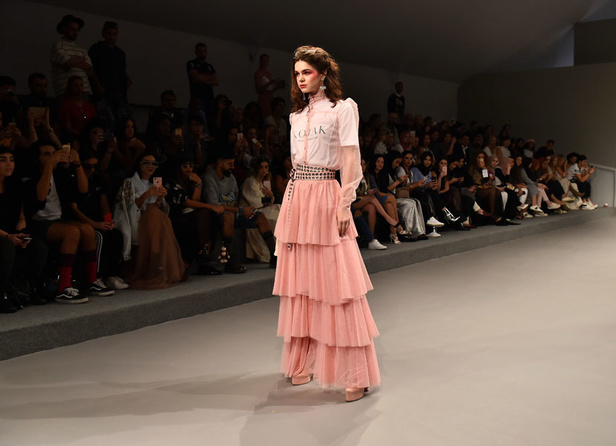 "فاشن فوروورد" يختتم فعالياته بتميّز وتألق أبرز المصممين