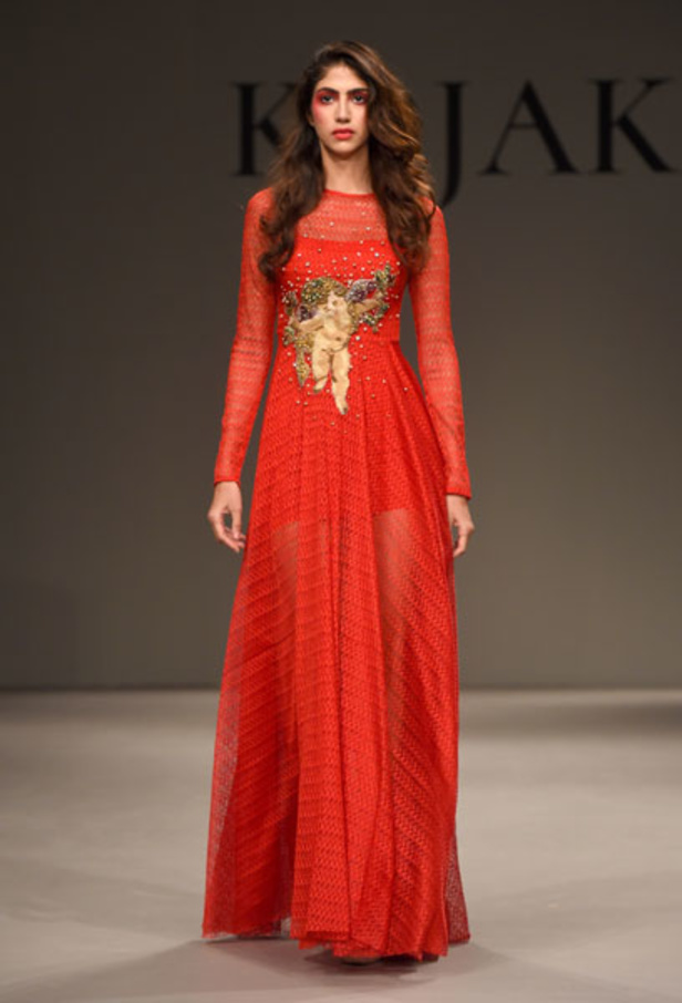 "فاشن فوروورد" يختتم فعالياته بتميّز وتألق أبرز المصممين