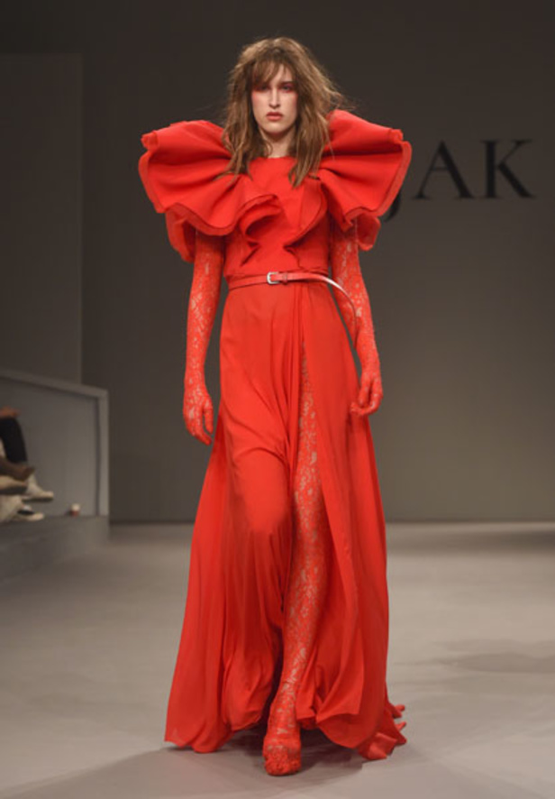 "فاشن فوروورد" يختتم فعالياته بتميّز وتألق أبرز المصممين