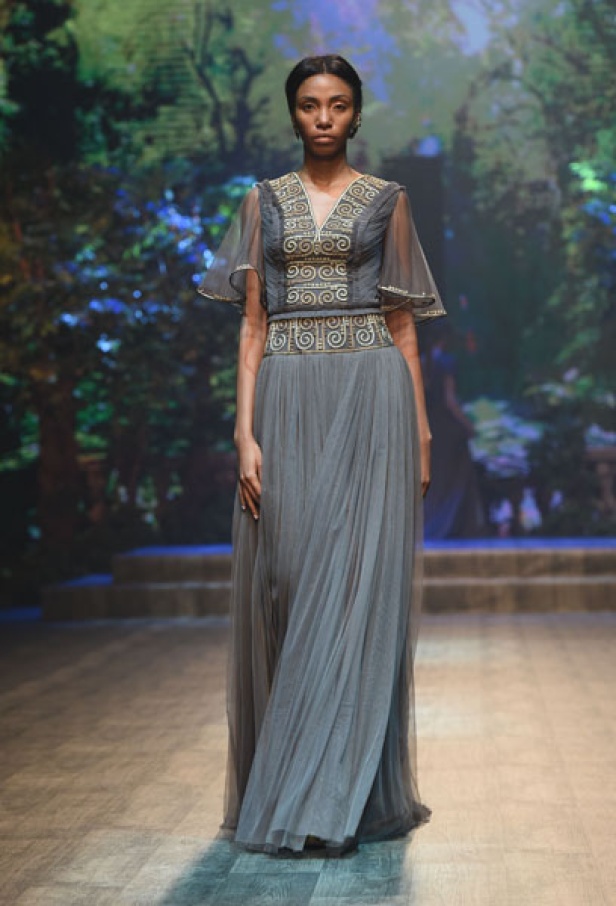 "فاشن فوروورد" يختتم فعالياته بتميّز وتألق أبرز المصممين