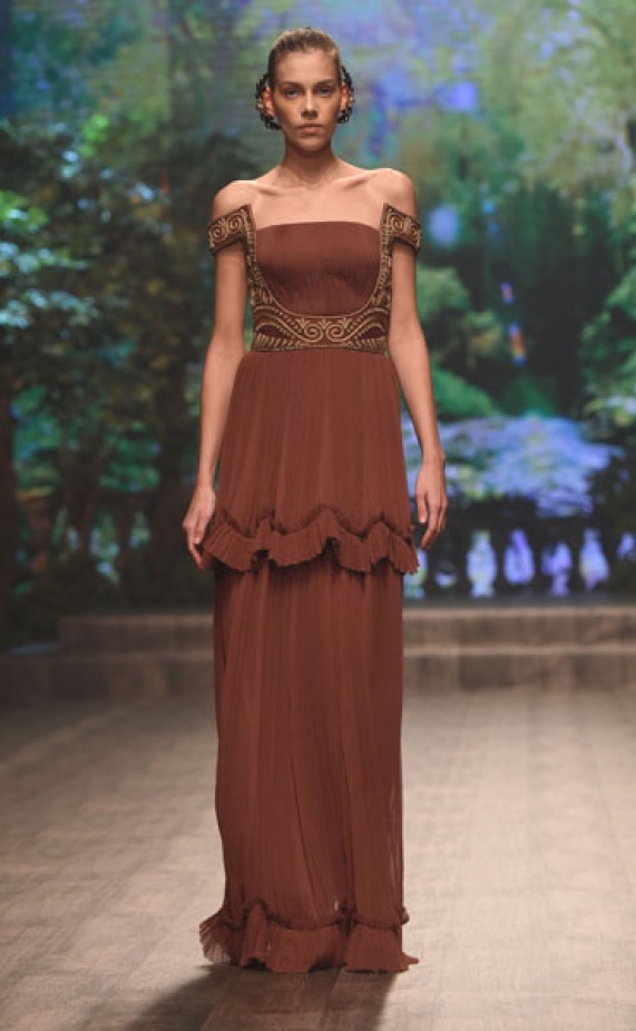 "فاشن فوروورد" يختتم فعالياته بتميّز وتألق أبرز المصممين