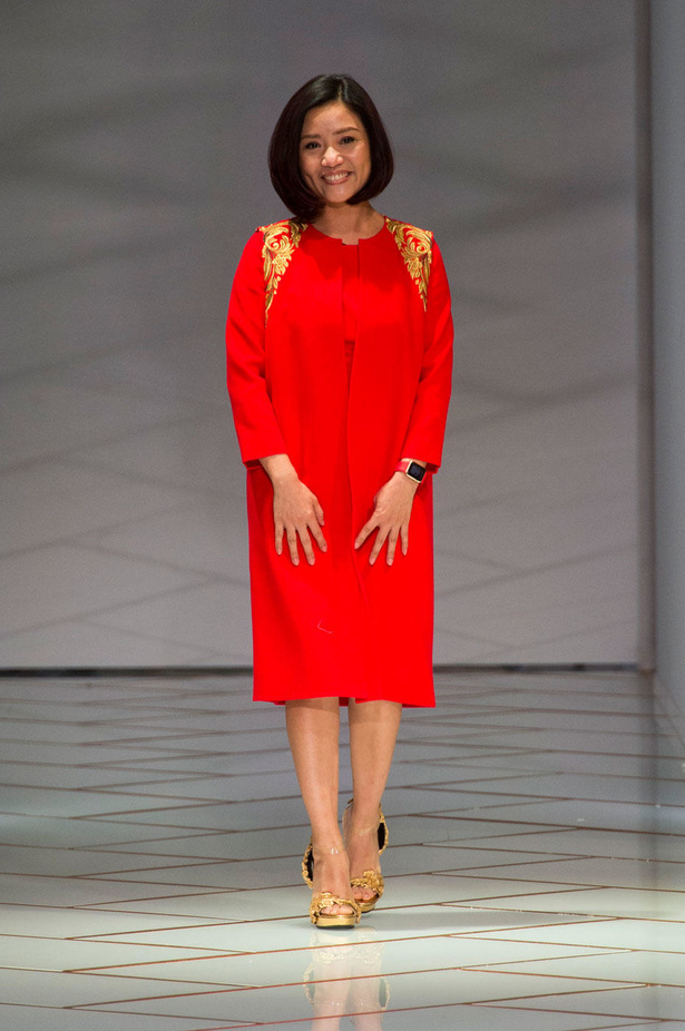 مجموعة Guo Pei للأزياء الفاخرة لربيع وصيف 2016