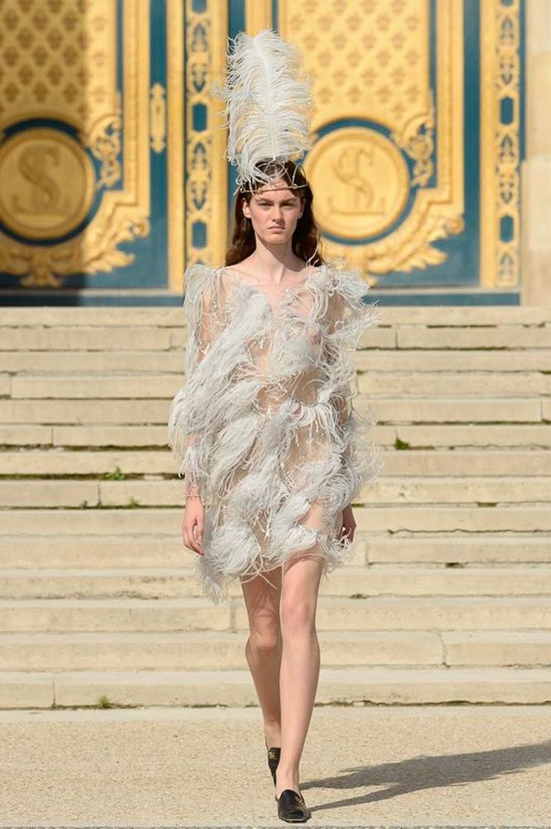 عرض أزياء Nina Ricci لموسم ربيع وصيف ٢٠١٨ !