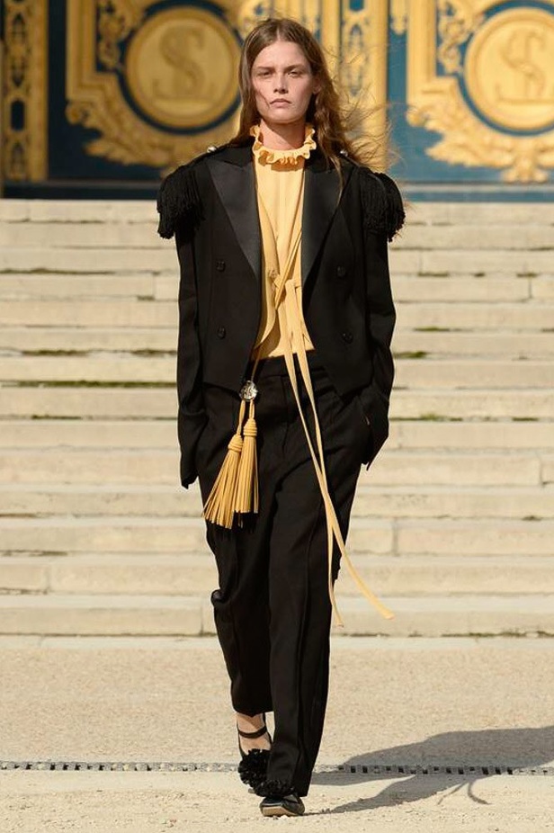 عرض أزياء Nina Ricci لموسم ربيع وصيف ٢٠١٨ !