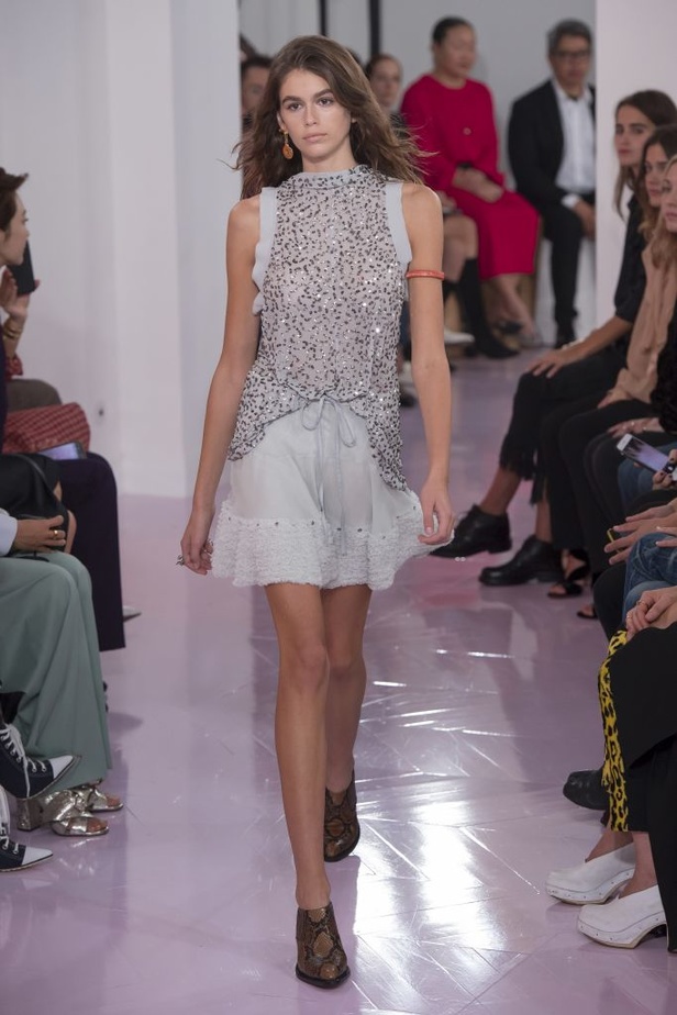 عرض كلوي لربيع وصيف 2018 في اسبوع الموضة بباريس