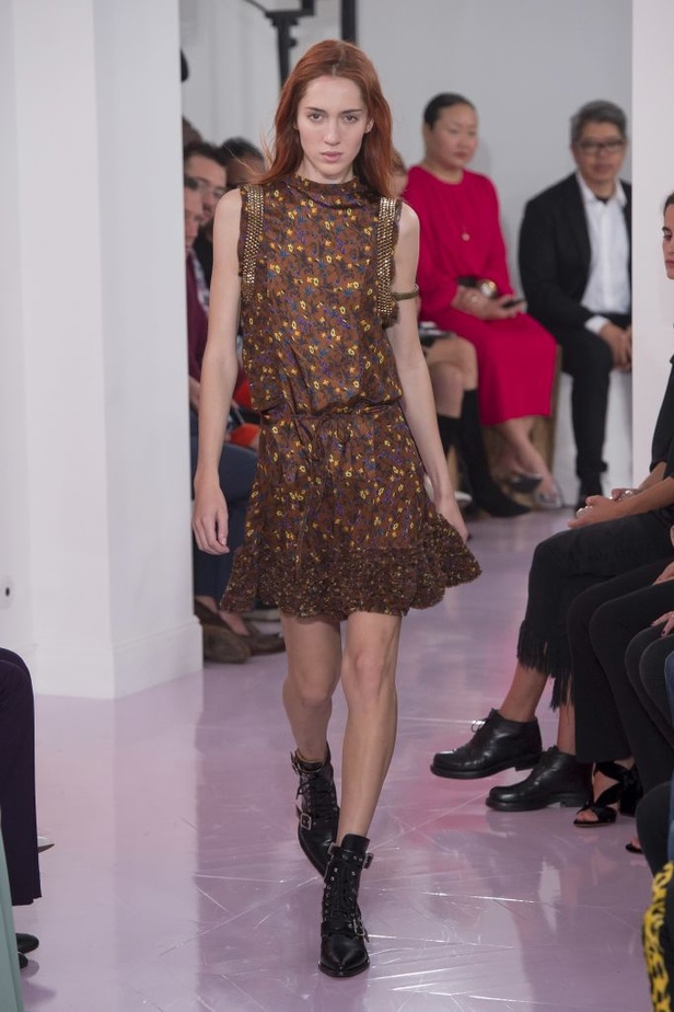 عرض كلوي لربيع وصيف 2018 في اسبوع الموضة بباريس