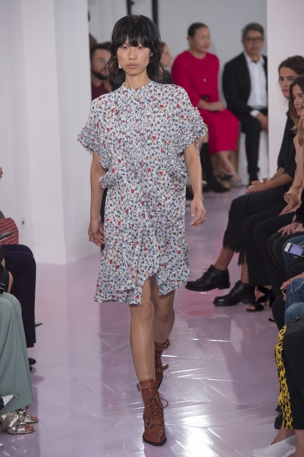 عرض كلوي لربيع وصيف 2018 في اسبوع الموضة بباريس