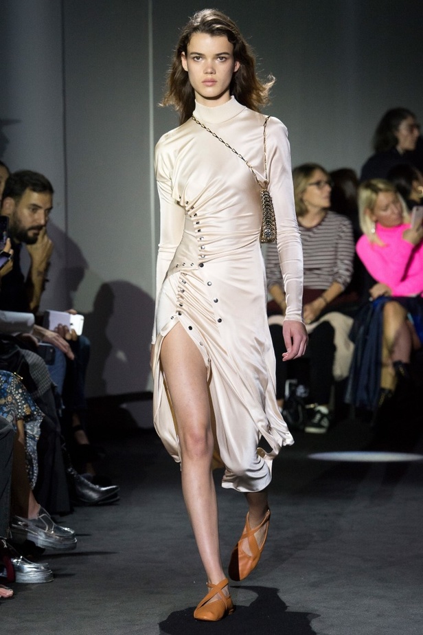 مجموعة باكو رابان لربيع وصيف 2018‏