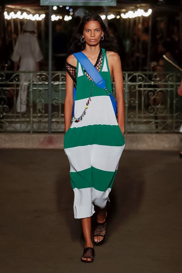 عرض أزياء Sonia Rykiel لربيع وصيف 2019