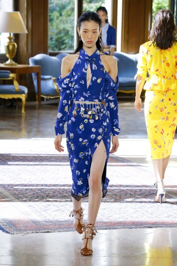 عرض أزياء Altuzarra لربيع وصيف 2019 !