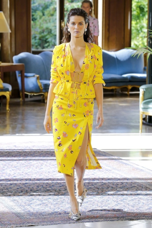 عرض أزياء Altuzarra لربيع وصيف 2019 !