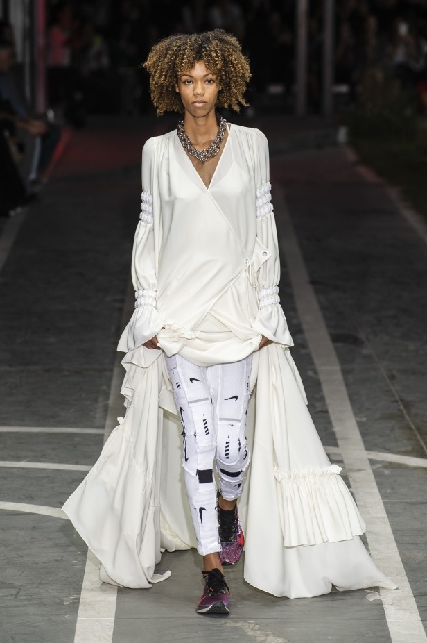 مجموعة Off-White لربيع وصيف 2019