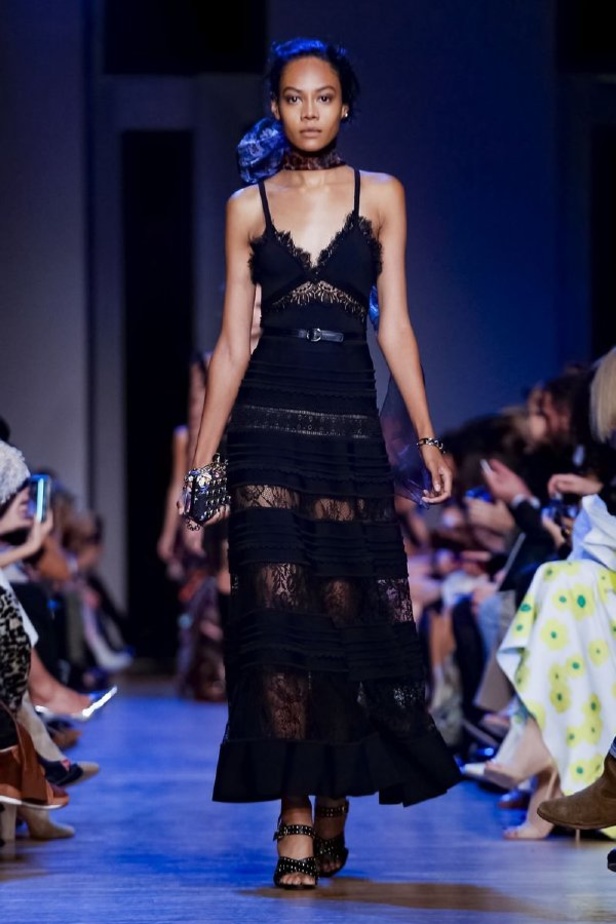 مجموعة ايلي صعب لموسم ربيع وصيف 2019