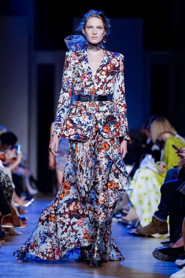 مجموعة ايلي صعب لموسم ربيع وصيف 2019