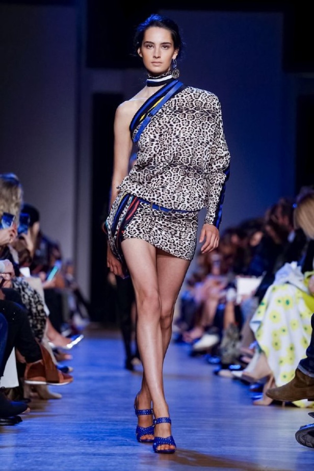 مجموعة ايلي صعب لموسم ربيع وصيف 2019