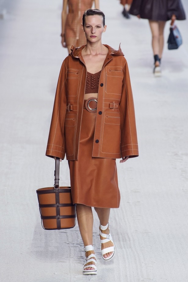 عرض Hermès لربيع وصيف 2019
