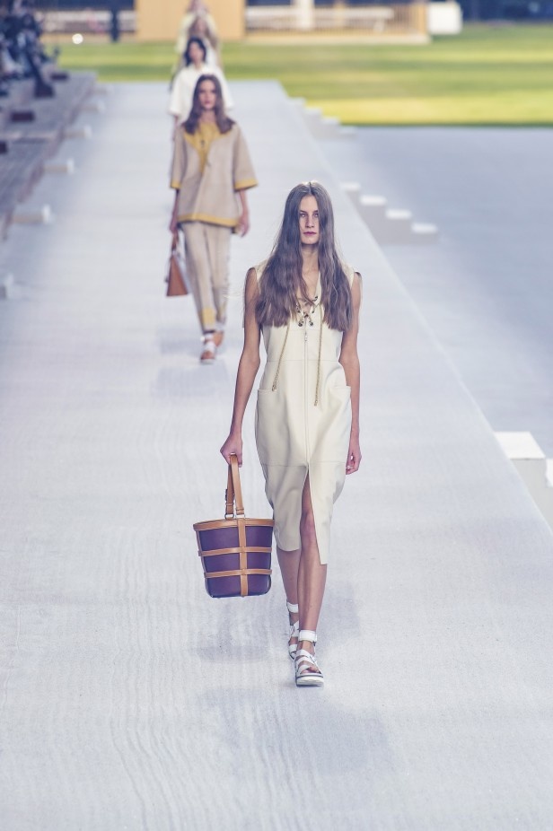 عرض Hermès لربيع وصيف 2019