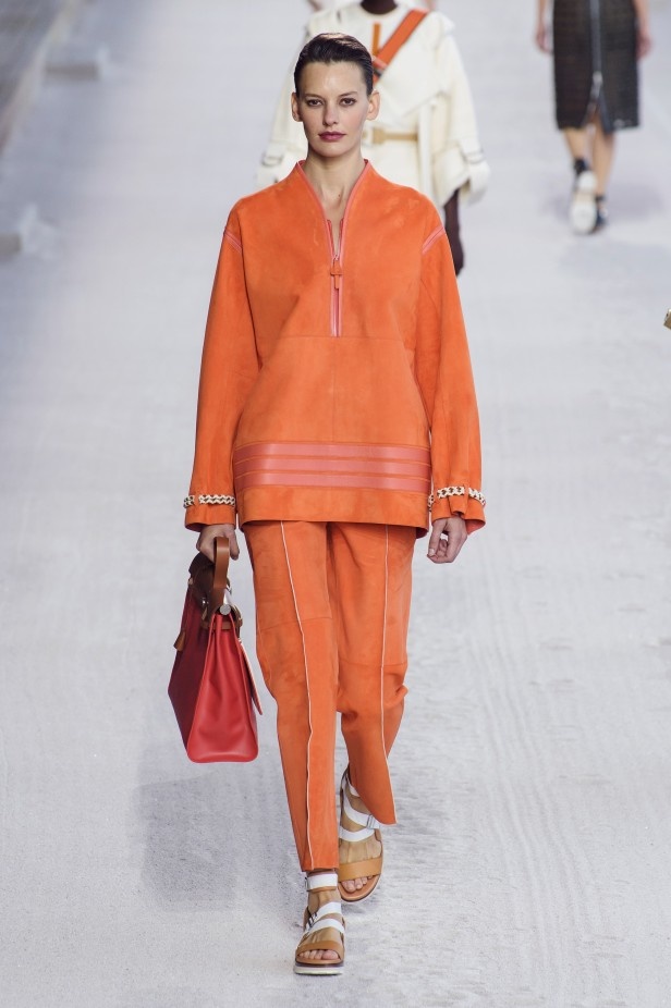 عرض Hermès لربيع وصيف 2019