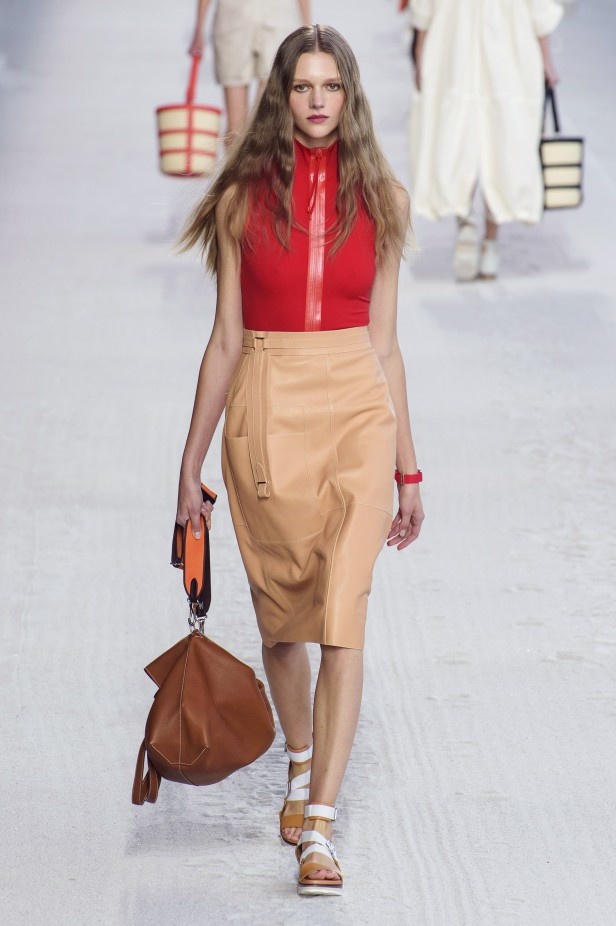 عرض Hermès لربيع وصيف 2019