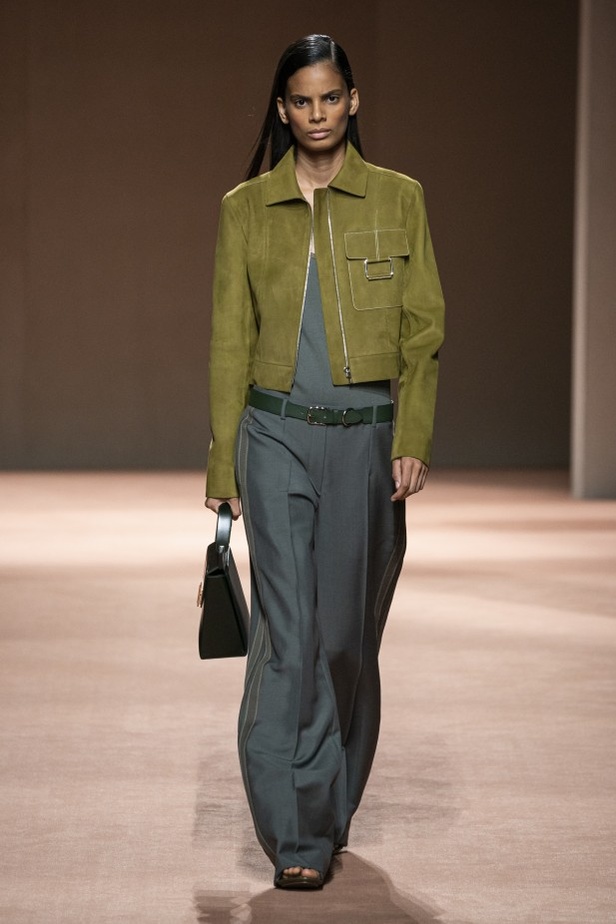 اسبوع الموضة في باريس 2019 مجموعة HERMES لربيع وصيف 2020