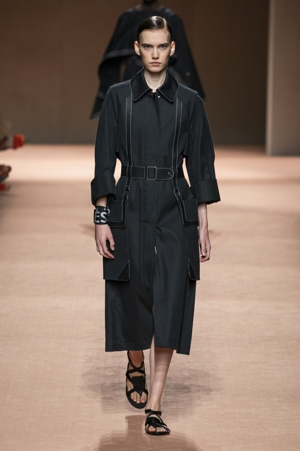 اسبوع الموضة في باريس 2019 مجموعة HERMES لربيع وصيف 2020