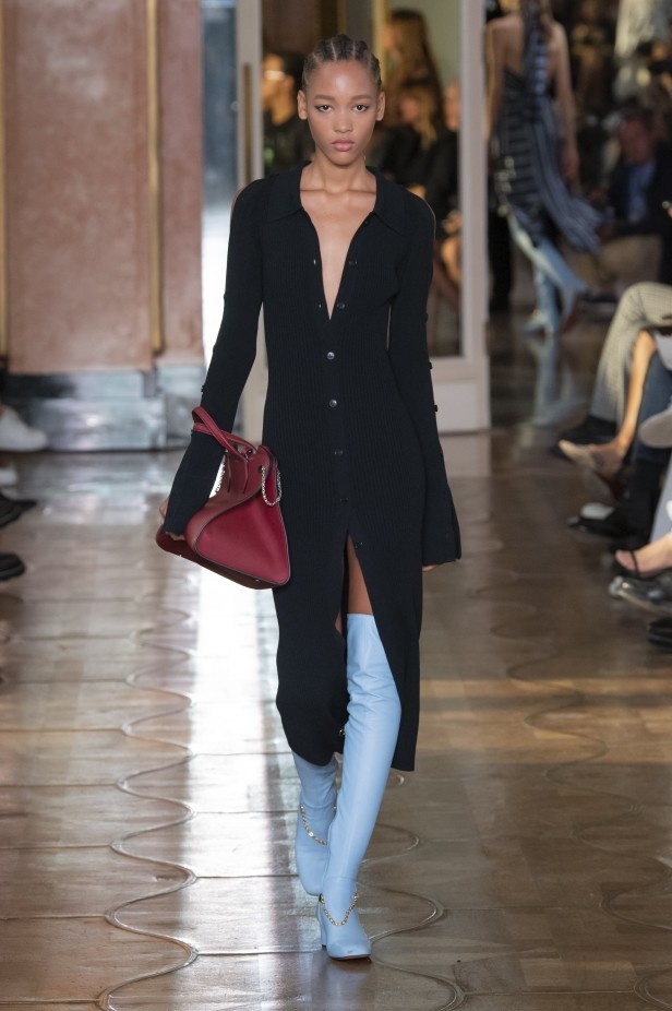 اسبوع الموضة في باريس 2019 مجموعة altuzarra للملابس الجاهزة لربيع وصيف 2020