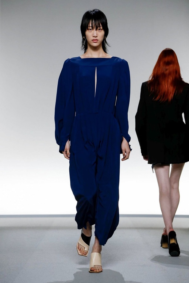 اسبوع الموضة في باريس 2019 مجموعة GIVENCHY لربيع وصيف 2020