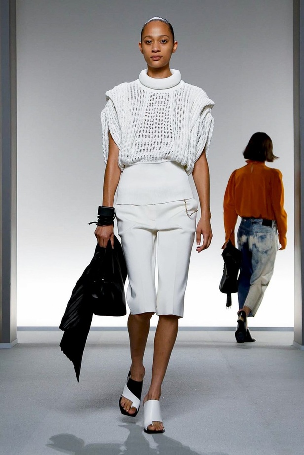اسبوع الموضة في باريس 2019 مجموعة GIVENCHY لربيع وصيف 2020