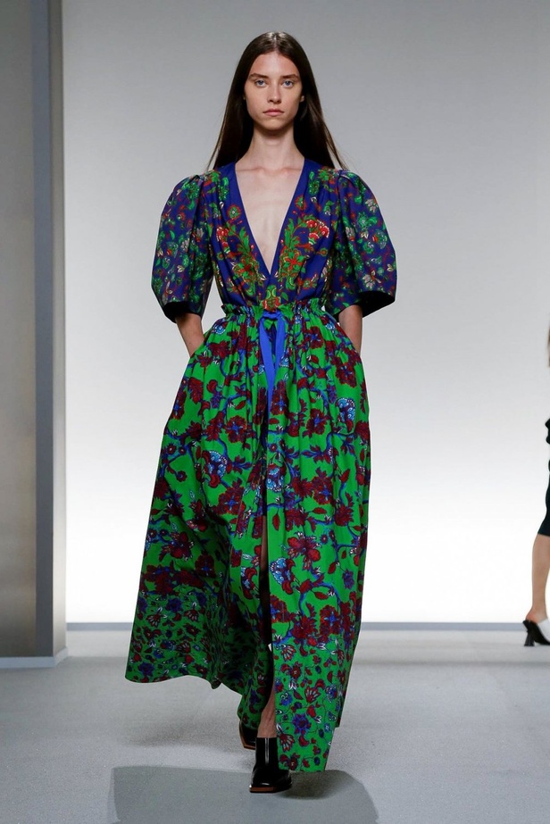 اسبوع الموضة في باريس 2019 مجموعة GIVENCHY لربيع وصيف 2020